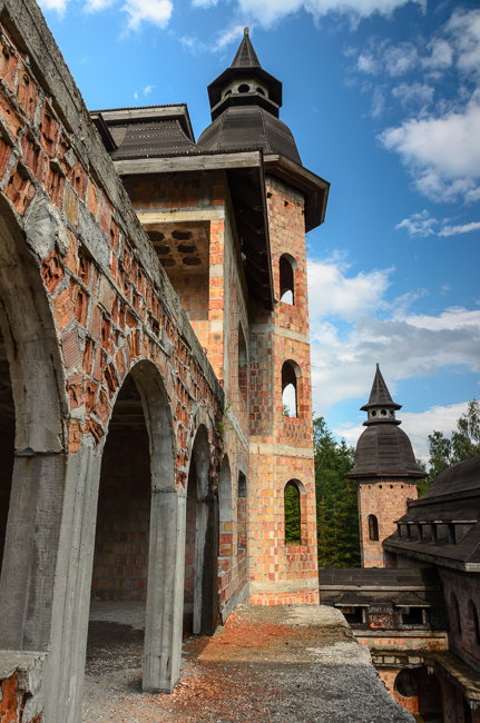 fot. Marta Reszka &copy; 2012. Castle in Lapalice - Zamek w Łapalicach