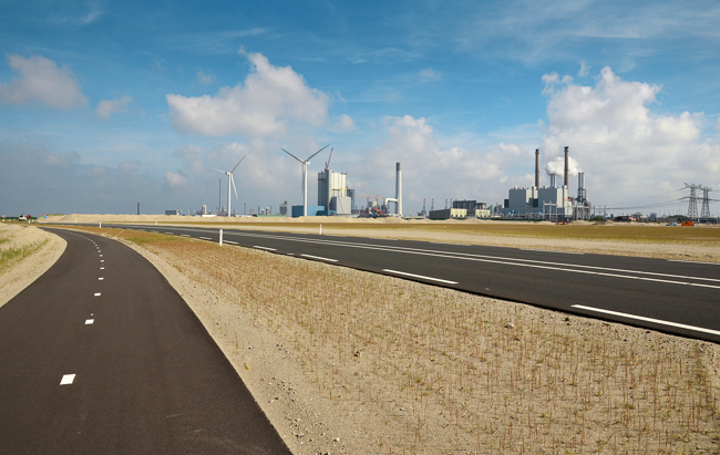 fot. Marta Reszka &copy; 2011. Holland, Maasvlakte - Holandia